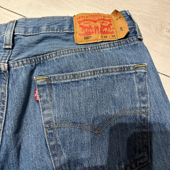 Men’s Levi’s 501 Jeans W34 L32 - Picture 2 of 3